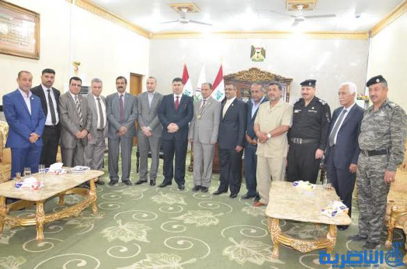 محافظ ذي قار يبحث مع رئيس اتحاد الحقوقيين العراقيين امكانية تبني برامج توعوية لنشر الثقافة القانونية في المجتمع