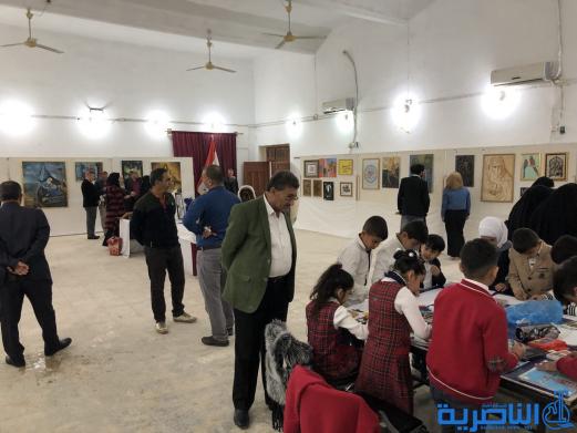 التربية تقيم معرضها السنوي لاعمال مشرفي ومعلمي الفنية في ذي قار