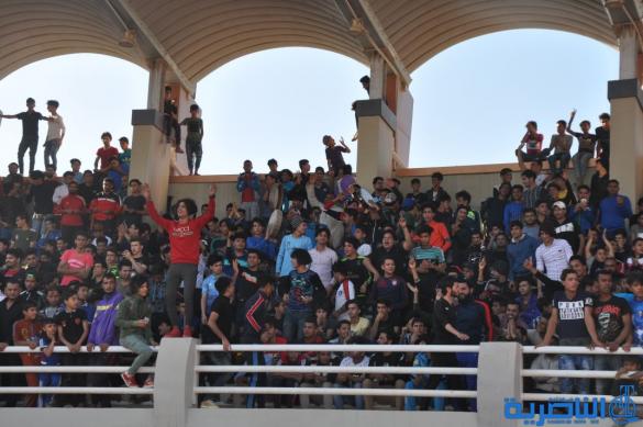 فوضى الملاعب : “عركة” مع الحكم تنهي مباراة الفرات والناصرية في ملعب الشطرة