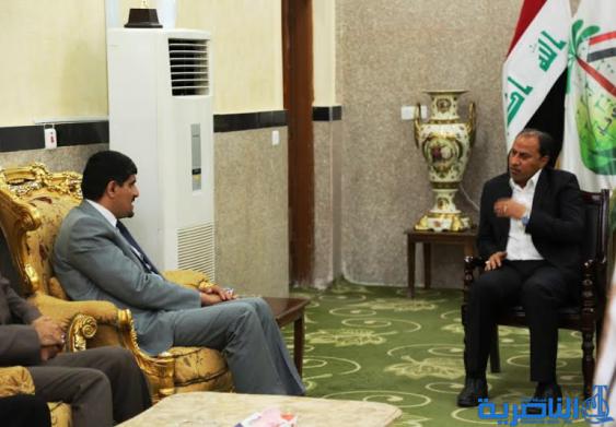  الناصري يستقبل مدير عام الصناعات النسيجية ، ويؤكد على ضرورة تحديث الخطوط الانتاجية وتطوير النشاط الصناعي لمواجهة تداعيات الازمة المالية