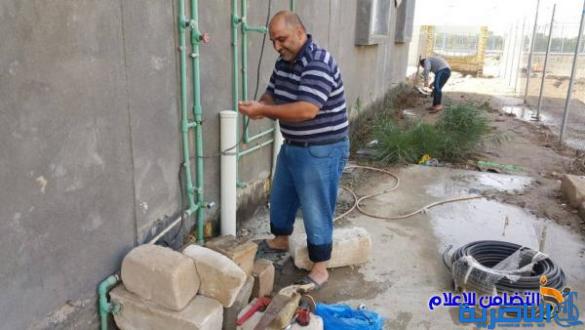 مجموعة من المعلمين يختارون أيام العطلة لتنفيذ أعمال تطوعية في مدرسة التضامن السادسة للأيتام