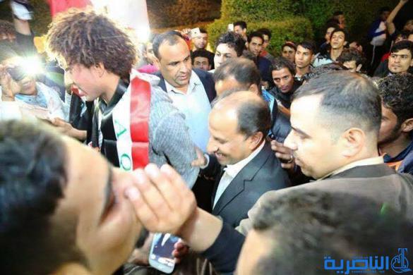  محافظ ذي قار يكرم لاعب المنتخب الاولمبي مازن فياض ، ويؤكد ان الناصرية تفتخر بإنجازات رياضييها ومبدعيها