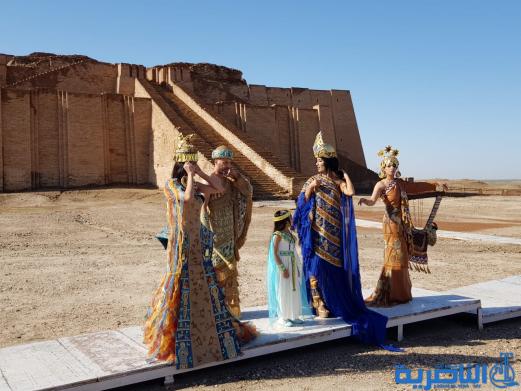 دار الازياء العراقية تنظم عرضا للازياء الفلكلورية في مدينة اور الاثرية