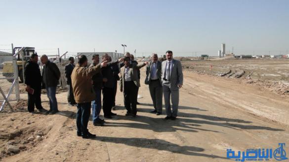 رجال اعمال ذي قار تلتقي مدير دائرة الاسكان وتتجول في موقع المجمع السكني للموظفين 