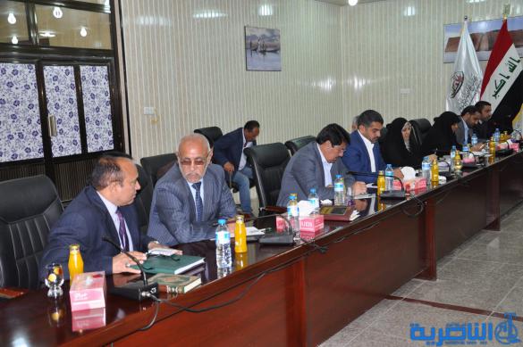 مجلس ذي قار يعقد اجتماعه الدوري لبحث مطالب المتظاهرين