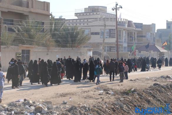 المئات من أهالي ذي قار يحيون الأربعينية في زيارة مراقد آل البيت في محافظتهم - تقرير مصور -