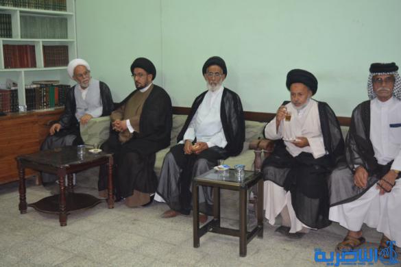 بالصور : وفود عشائرية ودينية وسياسية تتوافد على مكتب اية الله الناصري استنكارا للاعتداء الاثم على مكتبه