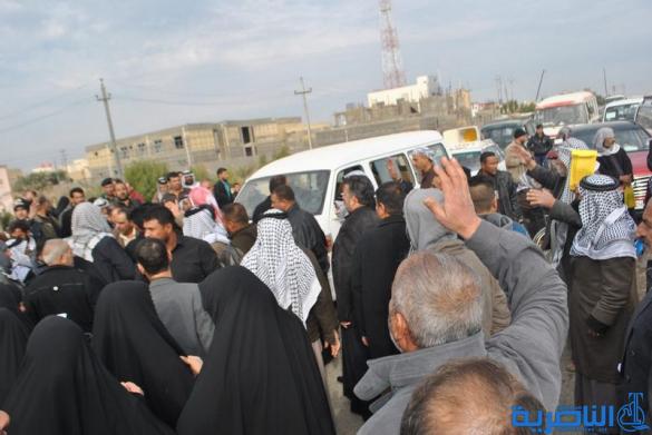 العشرات يتظاهرون في الناصرية احتجاجا على قطع اعانات الحماية الاجتماعية