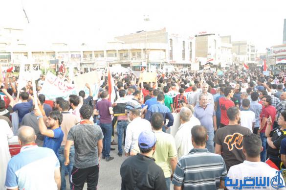 بالصور : الالاف 