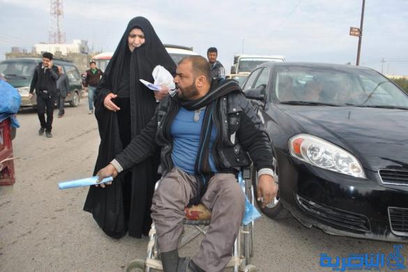 العشرات يتظاهرون في الناصرية احتجاجا على قطع اعانات الحماية الاجتماعية