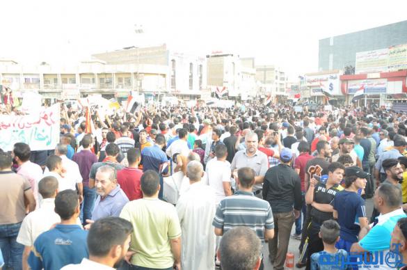 بالصور : الالاف 