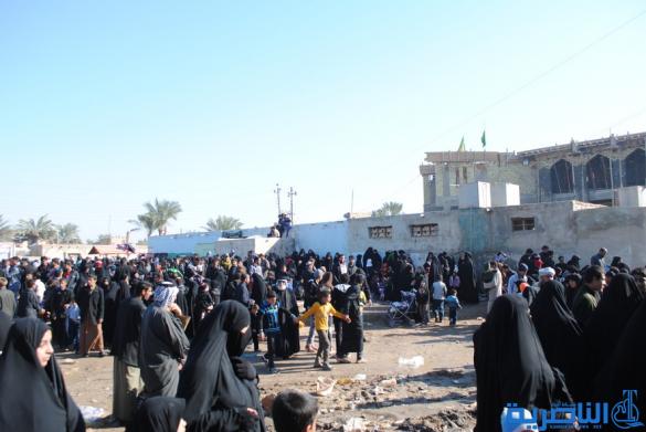 المئات من أهالي ذي قار يحيون الأربعينية في زيارة مراقد آل البيت في محافظتهم - تقرير مصور -