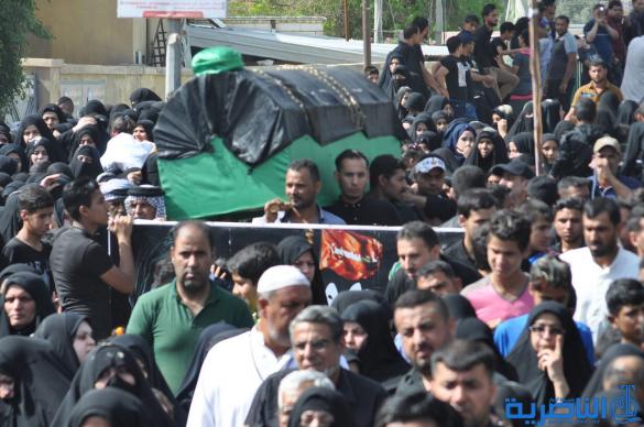 بالصور:الآلاف من الحشود المؤمنة تحيي ذكرى شهادة الإمام موسى الكاظم عليه السلام