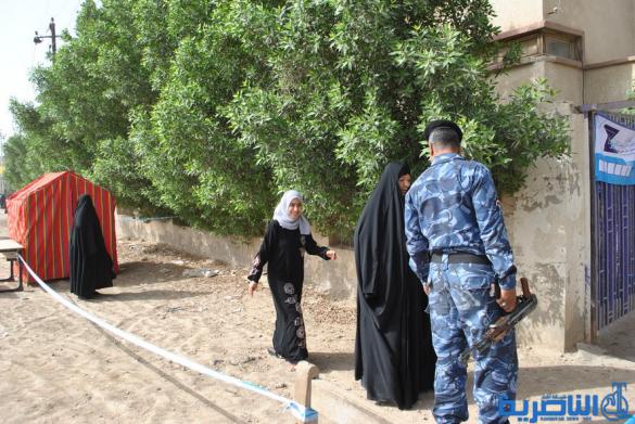 بالصور:مواطنون الشطرة يدلون باصواتهم 