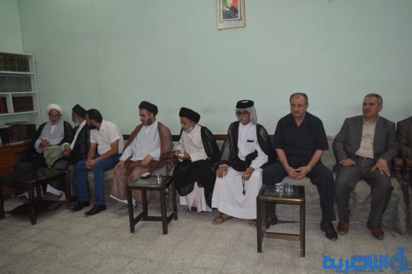 بالصور : وفود عشائرية ودينية وسياسية تتوافد على مكتب اية الله الناصري استنكارا للاعتداء الاثم على مكتبه