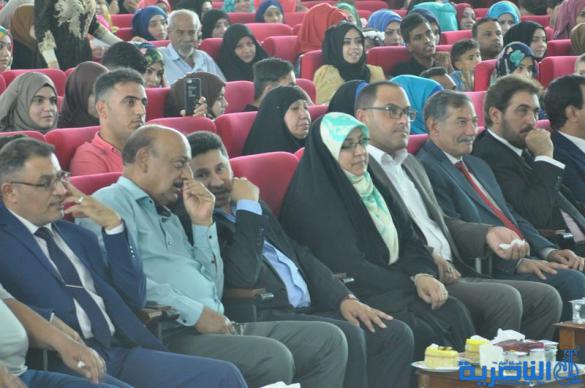 كلية الاداب في ذي قار تحتفي بتخرج الدفعة الاخيرة من طلبة قسم الاعلام - تقرير مصور -