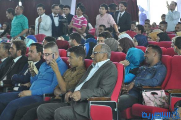 كلية الاداب في ذي قار تحتفي بتخرج الدفعة الاخيرة من طلبة قسم الاعلام - تقرير مصور -