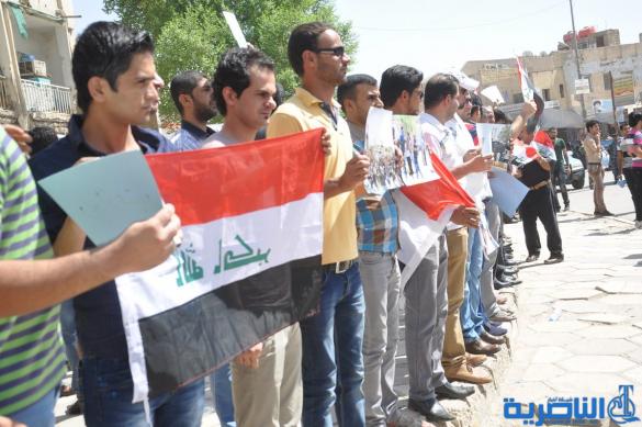 تظاهرة في الناصرية للمطالبة بإلغاء رواتب البرلمانيين وإيقاف اتفاقية خور عبد الله – تقرير مصور -