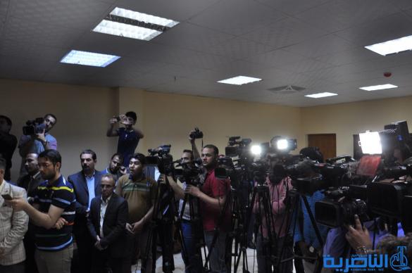 بالصور:محافظ ذي قار ووزير النفط يفتتحون مبنى شركة النفط ووضع حجر الاساس لمشروع مركز التدريب
