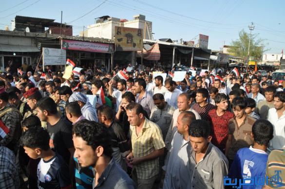 مسيرة حاشدة تجوب شوارع سوق الشيوخ للتنديد بجريمة سبايكر – تقرير مصور - 