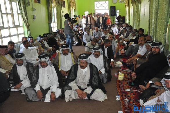العشرات من شيوخ عشائر ذي قار يعقدون مؤتمرا يرفضون من خلاله تدخل السعودية في الشأن العراقي – تقرير مصور -