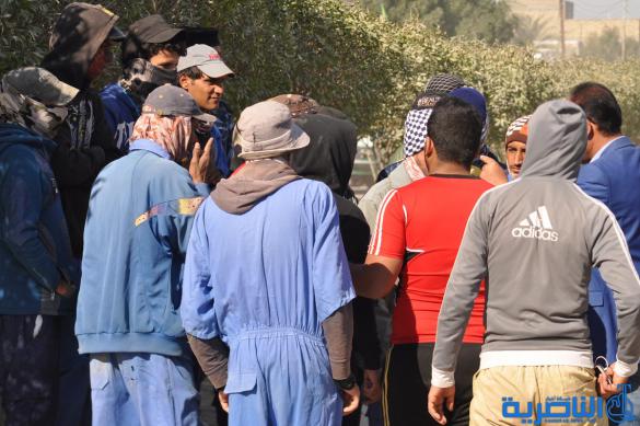 الاجراء اليوميون في بلدية الناصرية يتظاهرون للمطالبة برواتبهم المتاخرة - تقرير مصور -