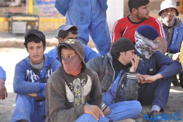الاجراء اليوميون في بلدية الناصرية يتظاهرون للمطالبة برواتبهم المتاخرة - تقرير مصور -