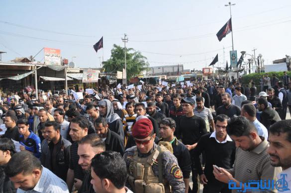 بالصور:سوق الشيوخ تتظاهر للمطالبة بحل المجلس البلدي