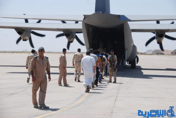 قاعدة الإمام علي الجوية تسهم بنقل مئات الجنود الى الانبار وصلاح الدين