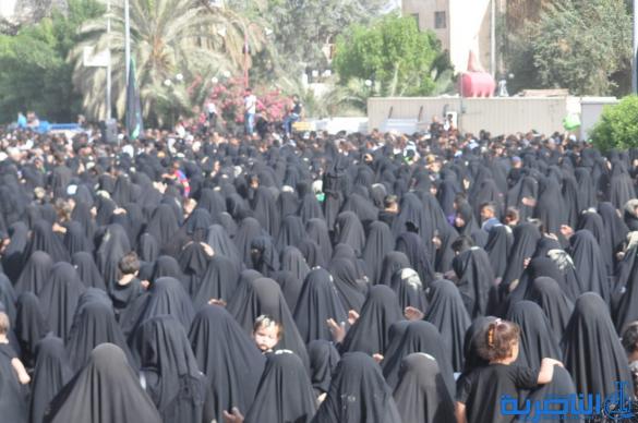 بالصور:الآلاف من الحشود المؤمنة تحيي ذكرى شهادة الإمام موسى الكاظم عليه السلام