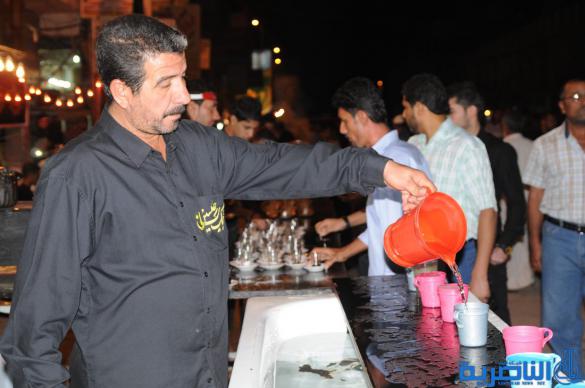  بالصور : شارع الحبوبي يتزين بمواكب العزاء في ليلة الثامن من محرم الحرام   