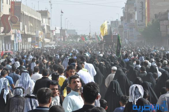 بالصور:الآلاف من الحشود المؤمنة تحيي ذكرى شهادة الإمام موسى الكاظم عليه السلام