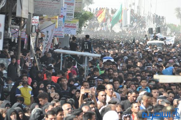 بالصور:الآلاف من الحشود المؤمنة تحيي ذكرى شهادة الإمام موسى الكاظم عليه السلام