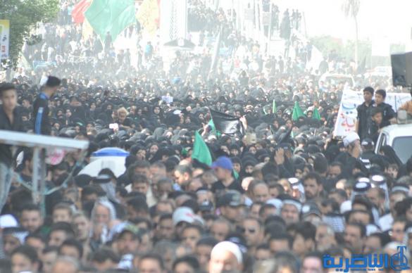 بالصور:الآلاف من الحشود المؤمنة تحيي ذكرى شهادة الإمام موسى الكاظم عليه السلام