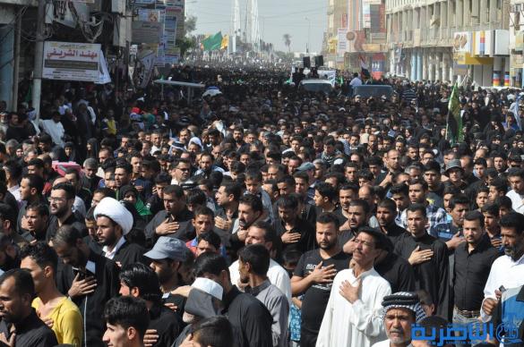 بالصور:الآلاف من الحشود المؤمنة تحيي ذكرى شهادة الإمام موسى الكاظم عليه السلام