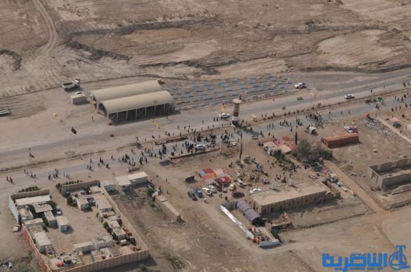 تصوير من الجو لحركة جموع الزائرين نحو كربلاء 