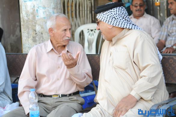بالصور : المقاهي في الناصرية ، برلمان بلا رئيس ، ومسرح بلا ستائر
