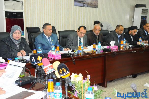 مجلس ذي قار يعقد اجتماعه الدوري لمناقشة ملفات اقتصادية وامنية ويستضيف مدير الجنسية - تقرير مصور -