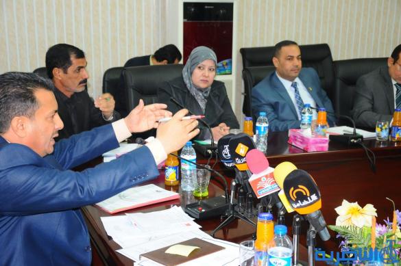 مجلس ذي قار يعقد اجتماعه الدوري لمناقشة ملفات اقتصادية وامنية ويستضيف مدير الجنسية - تقرير مصور -