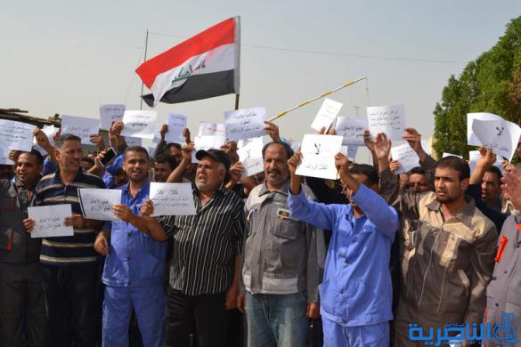  منتسبو المحطة الحرارية في الناصرية يتظاهرون في احتجاجا على سلم الرواتب