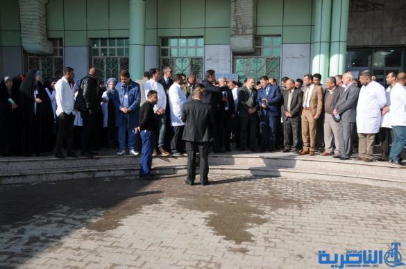 الممرضون في الناصرية ينظمون وقفة احتجاجية ضد اعتداءات المراجعين - تقرير مصور -
