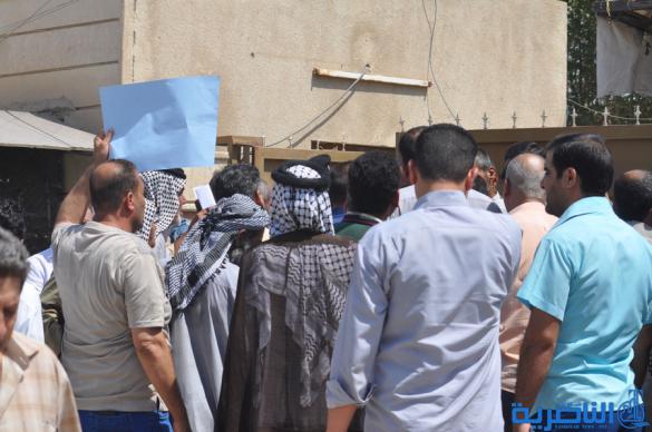  محتجزو رفحاء يتظاهرون في الناصرية للمطالبة بتغيير رئيس لجنة رفحاء في ذي قار - تقرير مصور -