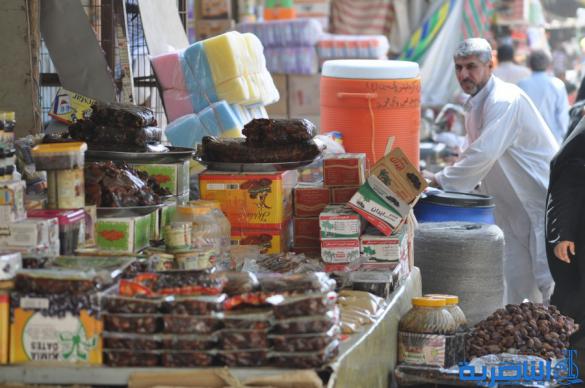  اسعار الاغذية تحلق مرتفعة ، والذرائع كثيرة ، رمضان قادم ، والدولار مرتفع ، والطرق مقطوعة - تقرير مصور -