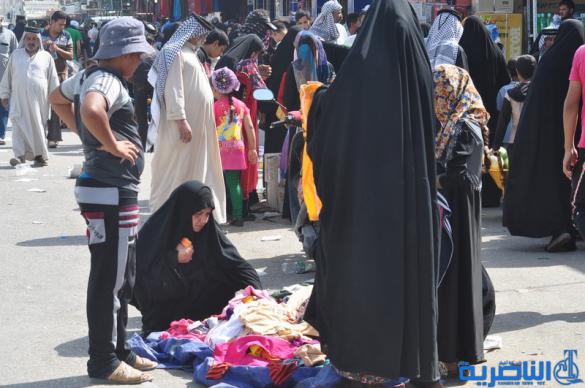 بالصور : اسواق الناصرية لا تنام الليل ، ودكاكينها عامرة بهدايا العيد