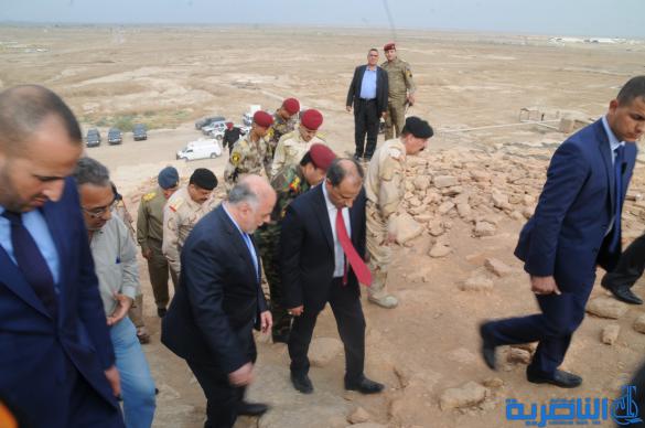 بالصور : رئيس الوزراء حيدر ألعبادي في حفل تخرج ضباط مكافحة الارهاب