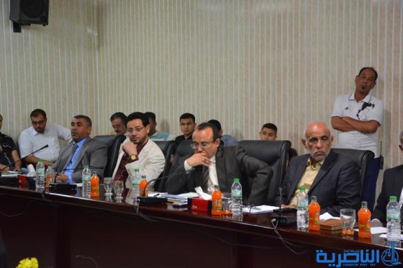 محافظ ذي قار يبحث مع مجلس المحافظة ازمة الخدمات ويؤكد تمسك حكومته بنقل الصلاحيات - تقرير مصور- 