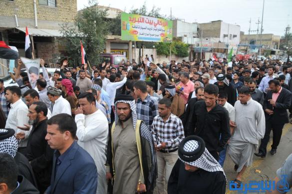 أنصار الصدر يتظاهرون وسط الناصرية رفضا لتصريحات المالكي الأخيرة - تقرير مصور -
