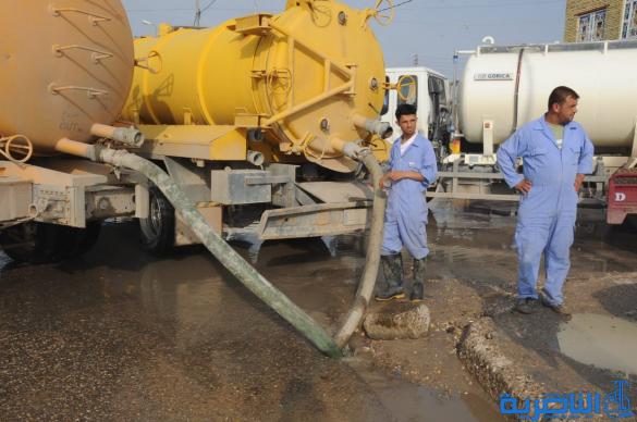 محافظ ذي قار:غرفة العمليات استكملت سحب مياه الامطار في عدة مناطق من المحافظة وتواصل عملها على مدار الساعة في مناطق اخرى – تقرير مصور -