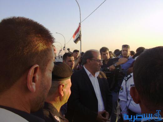 محافظ ذي قار يفتتح جسر المرور السريع بعد انجاز اعمال صيانته وتاهيله ، ويشيد بدور الدوائر الخدمية التي انجزته بإمكانياتها الذاتية