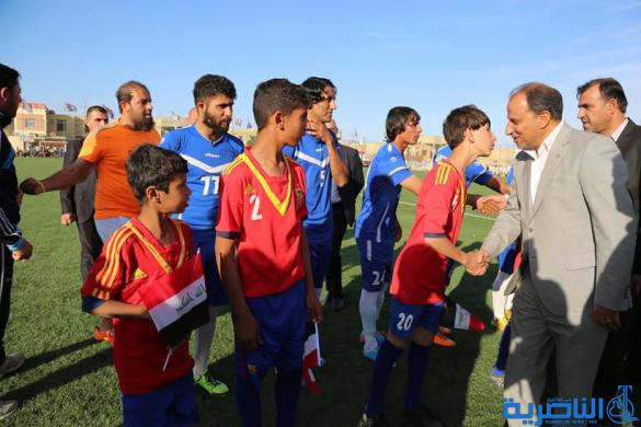 محافظ ذي قار يفتتح ملاعب شعبية في حي الارامل والرافدين بكلفة مليار و 431 مليون دينار